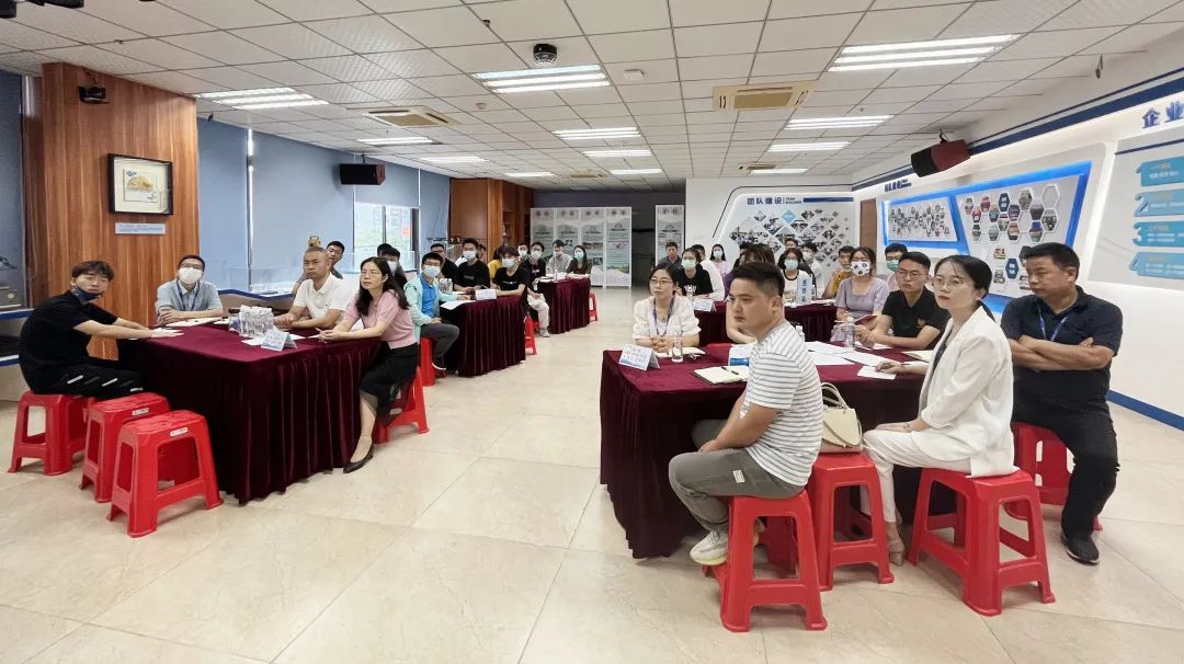 勤学务实，这就是亚星管理平台人！